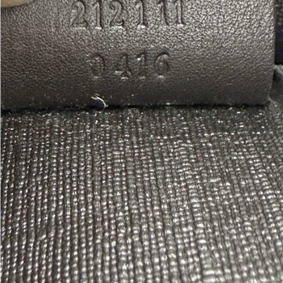 Gucci Beige and Brown Key & Card Holder - Picture 4 of 7